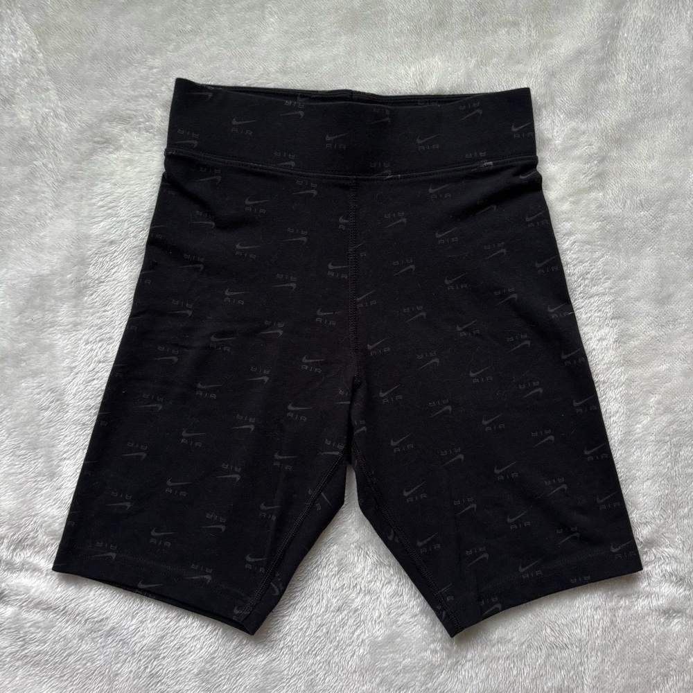 Nike Women’s Biker Shorts